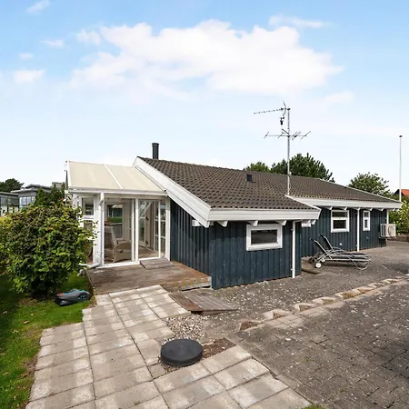 Beautiful Summer House With Sea View Near Ebeltoft, Semesterbostad Ebeltoft